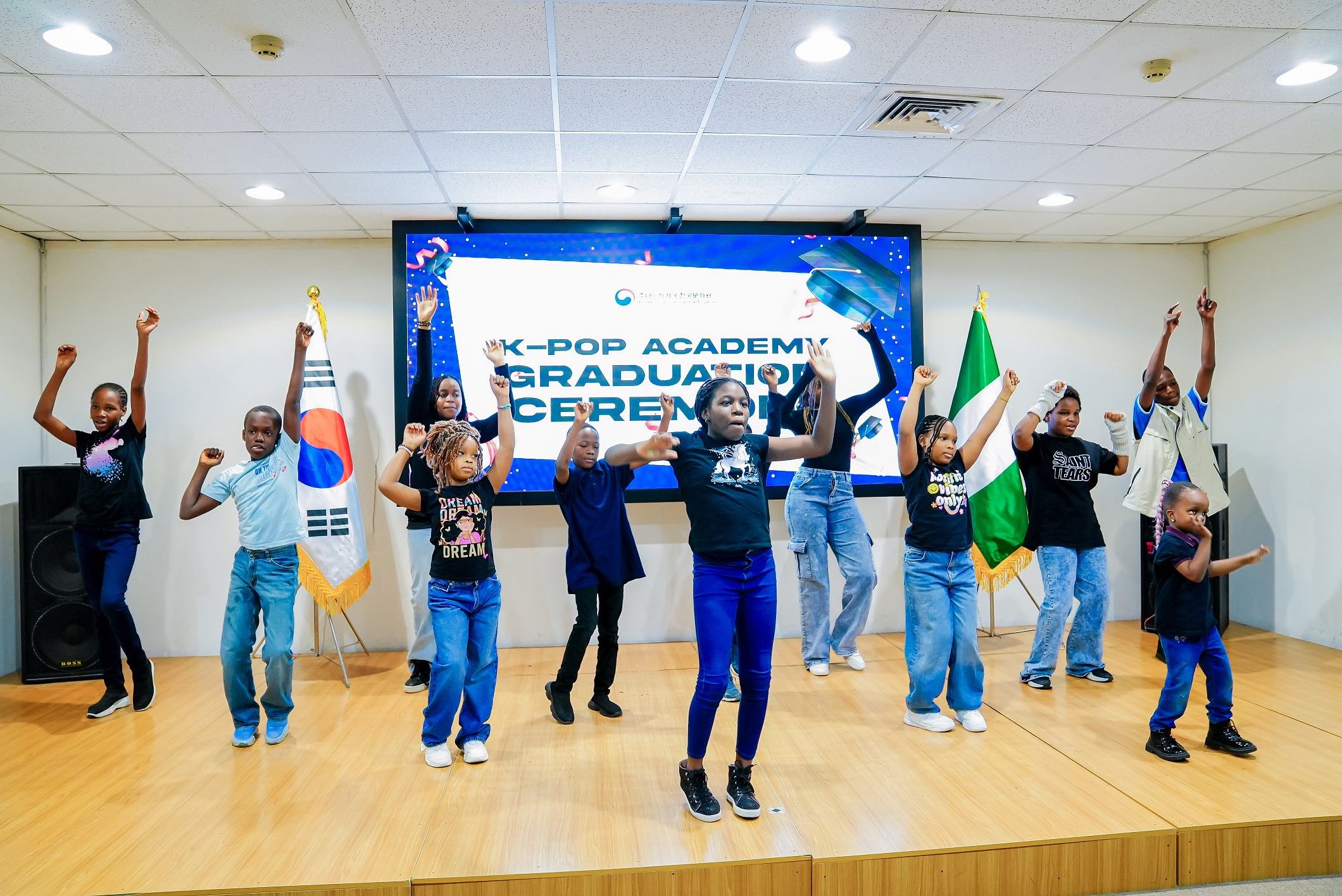K-pop academy Graduation