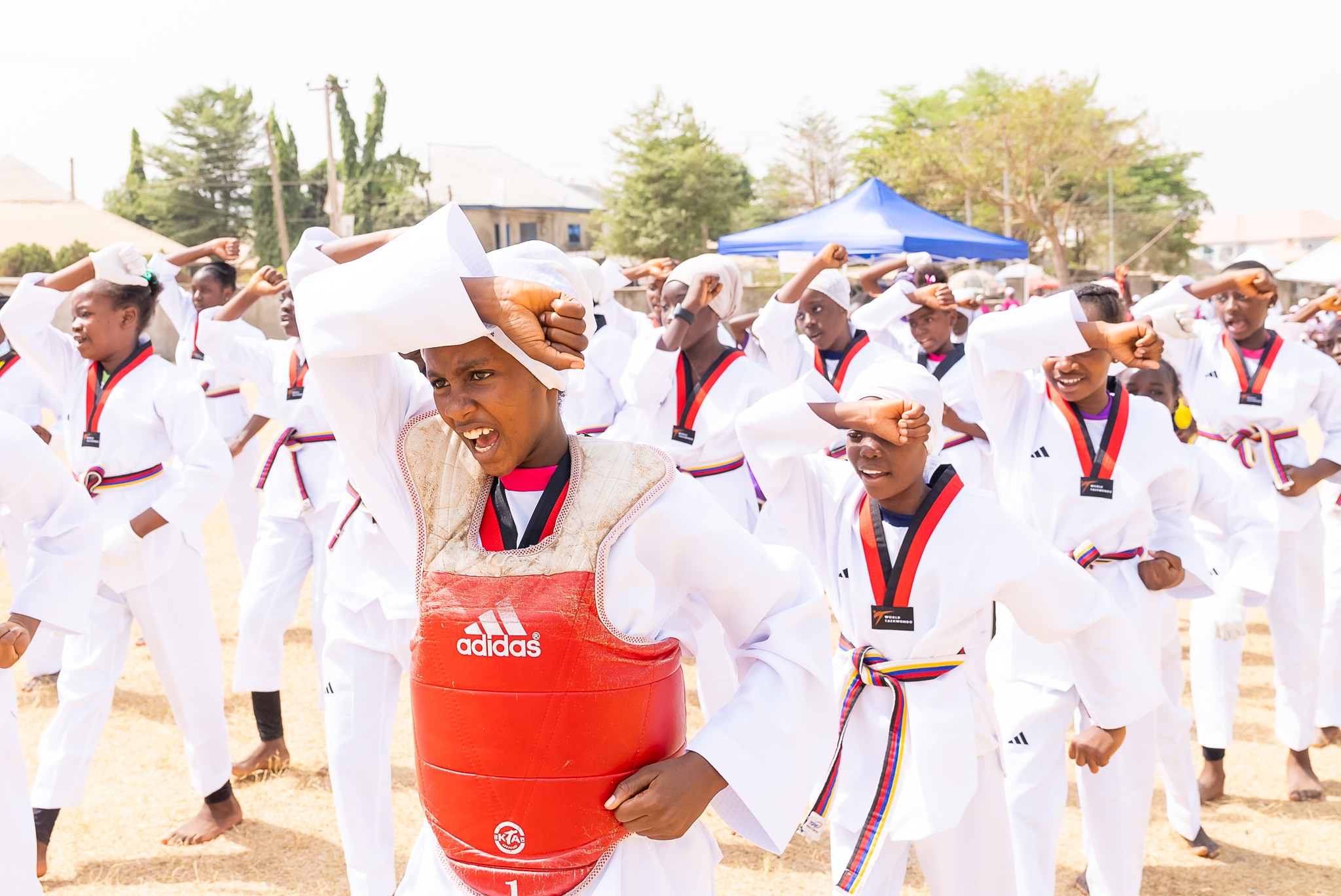 KCCN, 아부자에서 열린 모델 걸스 JSS 사내 스포츠 대회 참가