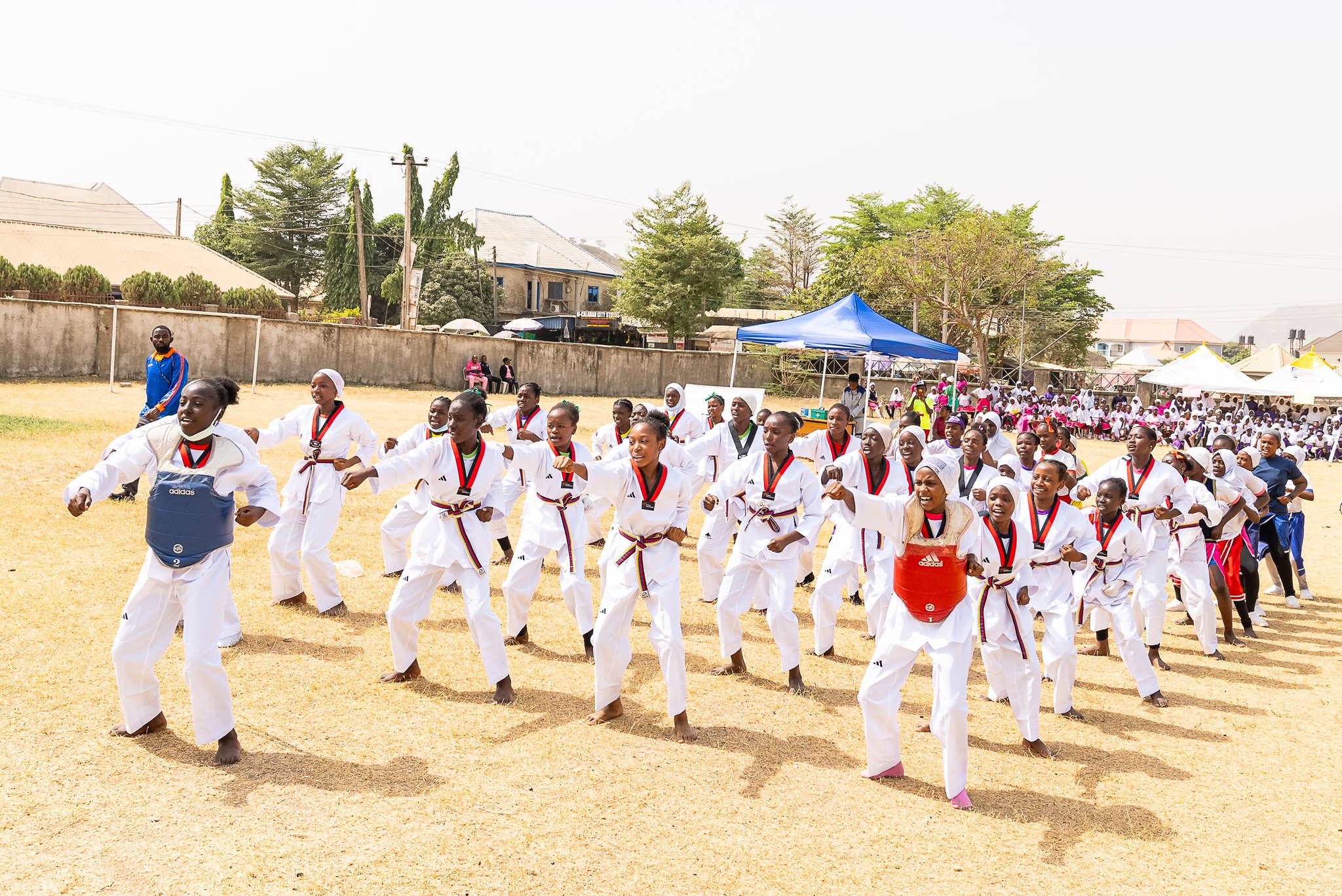 KCCN, 아부자에서 열린 모델 걸스 JSS 사내 스포츠 대회 참가
