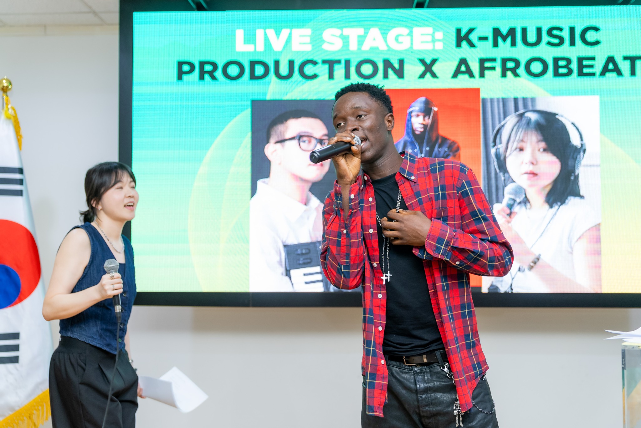 라이브 무대: 케이뮤직 프로덕션 x 아프로베츠